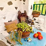 Сasa de vacaciones Histórica Casa Con Vistas Al Jardín De Cactus Y Montañas Mogán